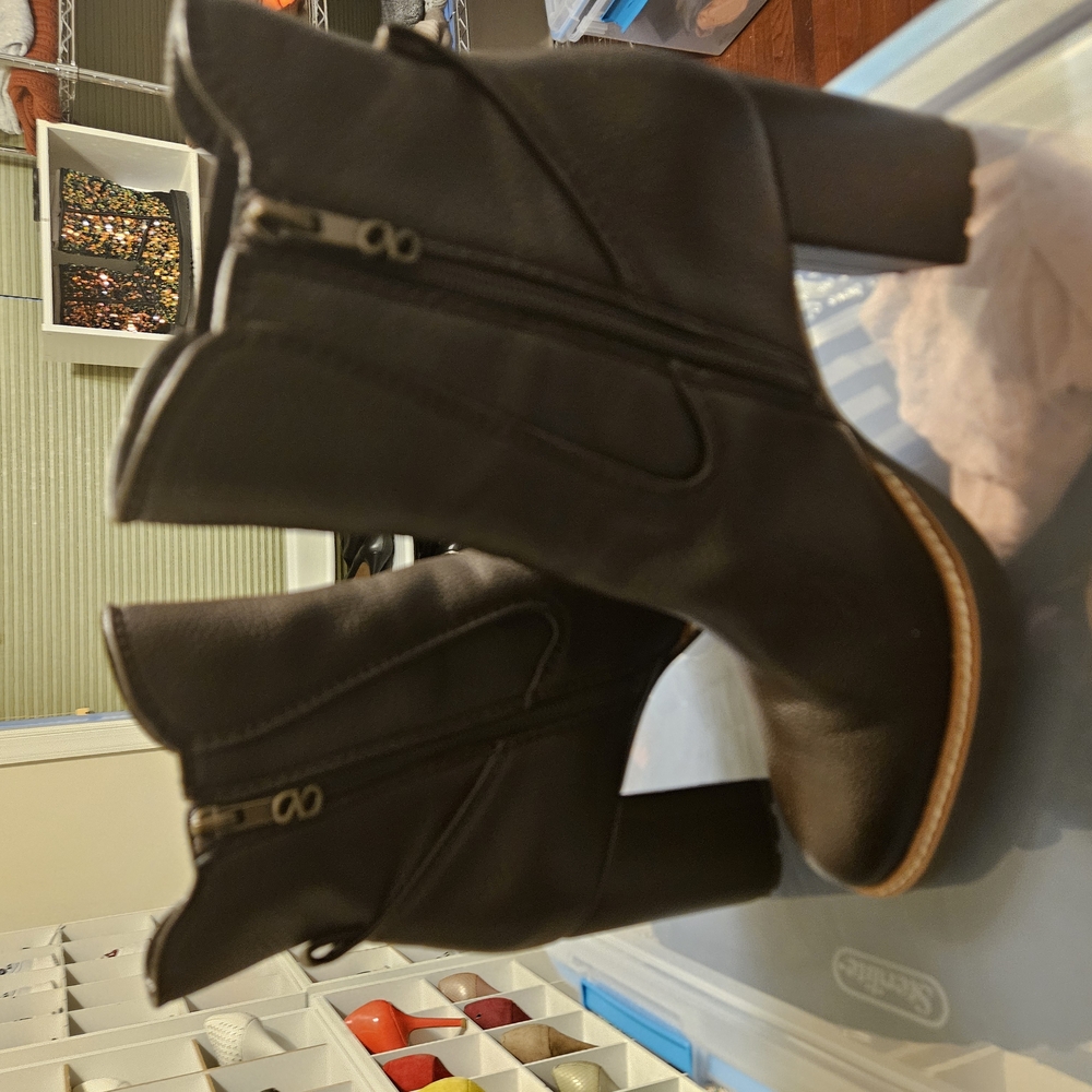 Black Ankle Boots with Chunky Wooden Heel